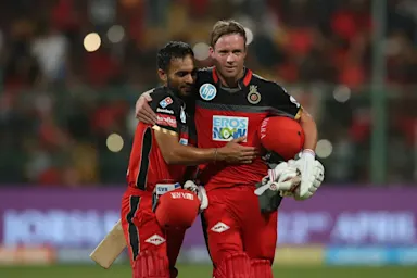 Report: M19 - RCB vs DD