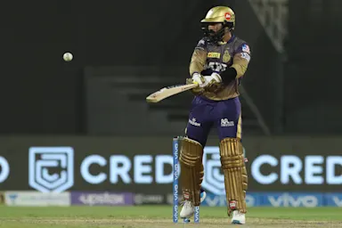Dinesh Karthik reprimanded for breaching IPL Code of Conduct