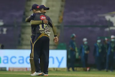 Dinesh Karthik hands over KKR captaincy to Eoin Morgan