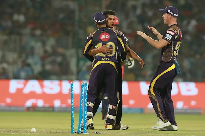 Mavi, Khan sanctioned reprimands for on-field behaviour