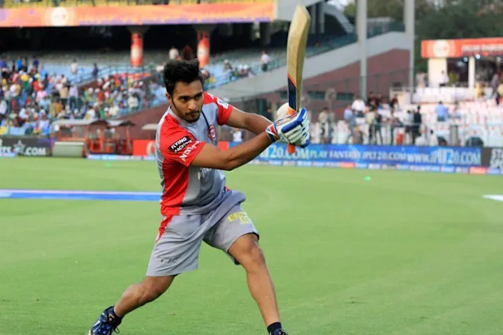Mandeep Singh joins RCB ahead of 2015 season