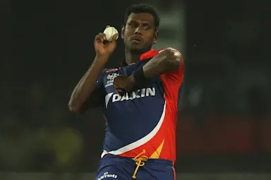 Need to take wickets early: Mathews